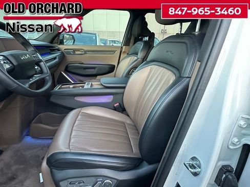 Used 2024 Kia EV9 GT-Line image 11