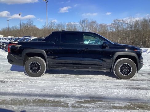 New 2026 Chevrolet Silverado EV Trail Boss image 8