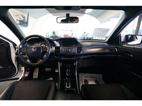 Used 2016 Honda Accord Sport image 13