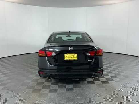 Used 2019 Nissan Altima 2.5 Platinum AWD/4WD image 6