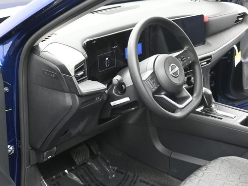 New 2026 Nissan Kicks SV AWD/4WD image 7