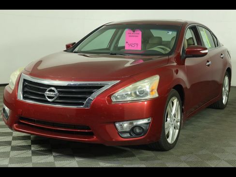 Used 2014 Nissan Altima 3.5 SL w/ Technology Package FWD image 1