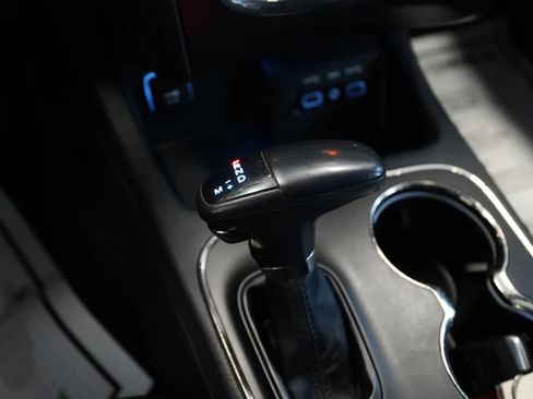 Used 2018 Dodge Durango GT image 52