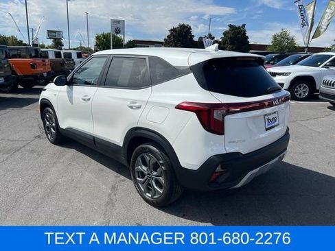 Used 2024 Kia Seltos LX AWD/4WD image 3