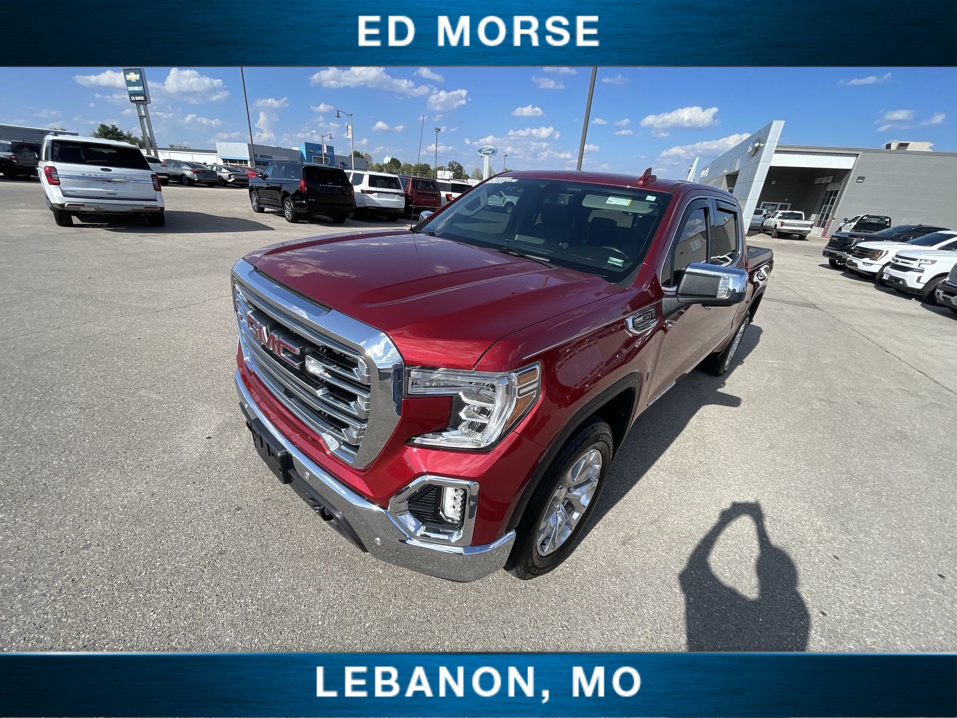 Used 2019 GMC Sierra 1500 SLT w/ SLT Premium Package AWD/4WD image 19