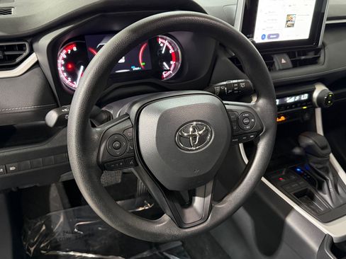 Used 2023 Toyota RAV4 XLE w/ Convenience Package FWD image 14