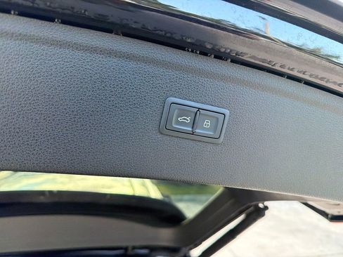 Used 2021 Audi Q5 2.0T Premium w/ Convenience Package AWD/4WD image 34