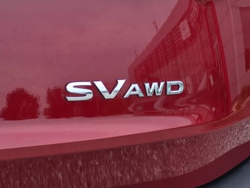 Used 2023 Nissan Rogue SV AWD/4WD image 19
