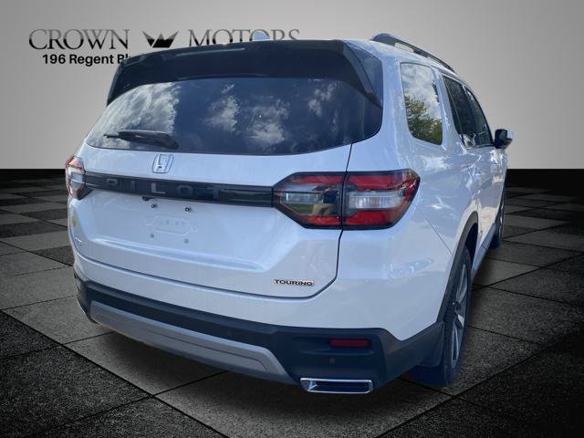 Used 2023 Honda Pilot Touring image 13