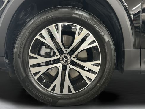 Certified 2025 Mercedes-Benz GLB 250 image 37