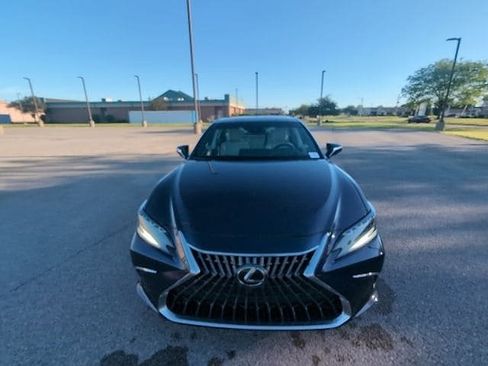 Used 2025 Lexus ES 350 Ultra Luxury FWD image 18
