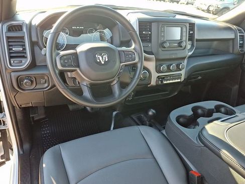 Used 2024 RAM 2500 Tradesman w/ Chrome Appearance Group image 11