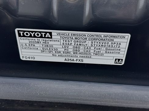 Used 2025 Toyota Camry XLE FWD image 21