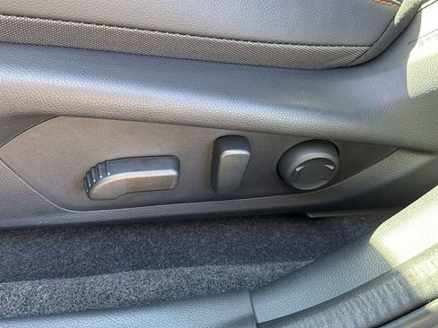 New 2025 Subaru Crosstrek 2.5i Limited image 8