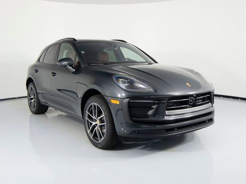 New 2026 Porsche Macan AWD/4WD image 12