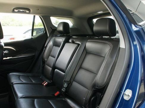 Used 2023 GMC Terrain SLT FWD image 25