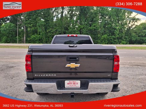 Used 2015 Chevrolet Silverado 1500 LT w/ LT Convenience Package RWD image 4