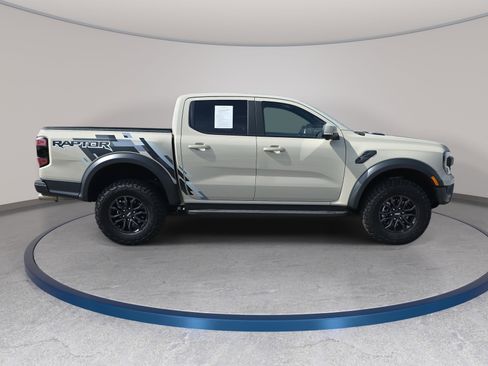 Used 2025 Ford Ranger Raptor image 4