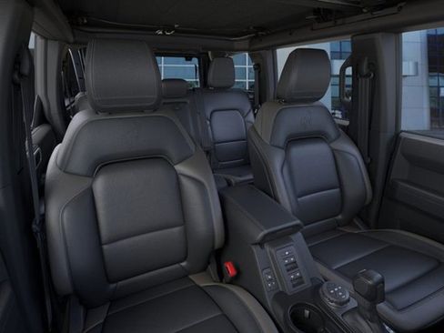 New 2025 Ford Bronco Outer Banks image 10