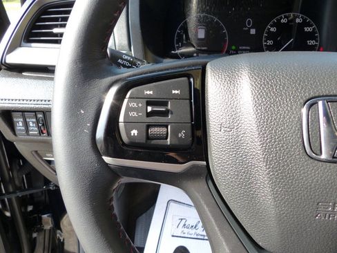 Used 2025 Honda Odyssey Sport-L image 27