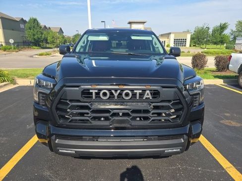 Used 2023 Toyota Sequoia TRD Pro AWD/4WD image 2