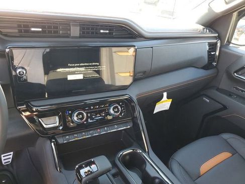 New 2026 GMC Sierra 1500 AT4 w/ Technology Package AWD/4WD image 29