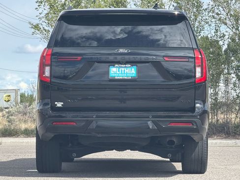Used 2025 Ford Expedition Max Platinum w/ Stealth Appearance Package AWD/4WD image 7