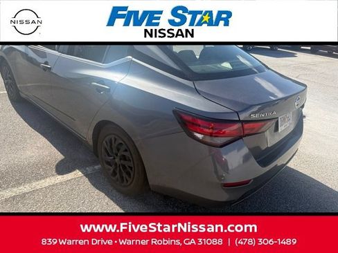 Used 2025 Nissan Sentra S FWD image 11
