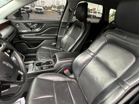 Used 2020 Lincoln Corsair Reserve image 18