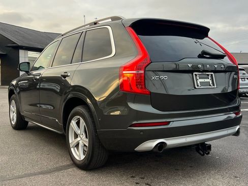Used 2018 Volvo XC90 T5 Momentum w/ Convenience Package image 5
