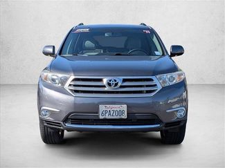 Used 2011 Toyota Highlander Limited w/ Tow Pkg AWD/4WD video 2