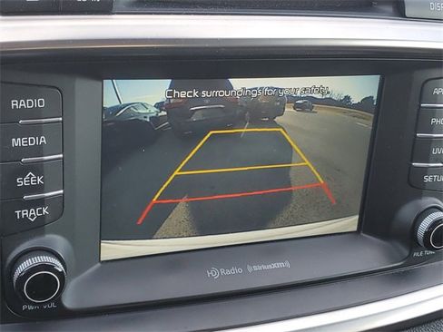 Used 2017 Kia Sorento EX image 29