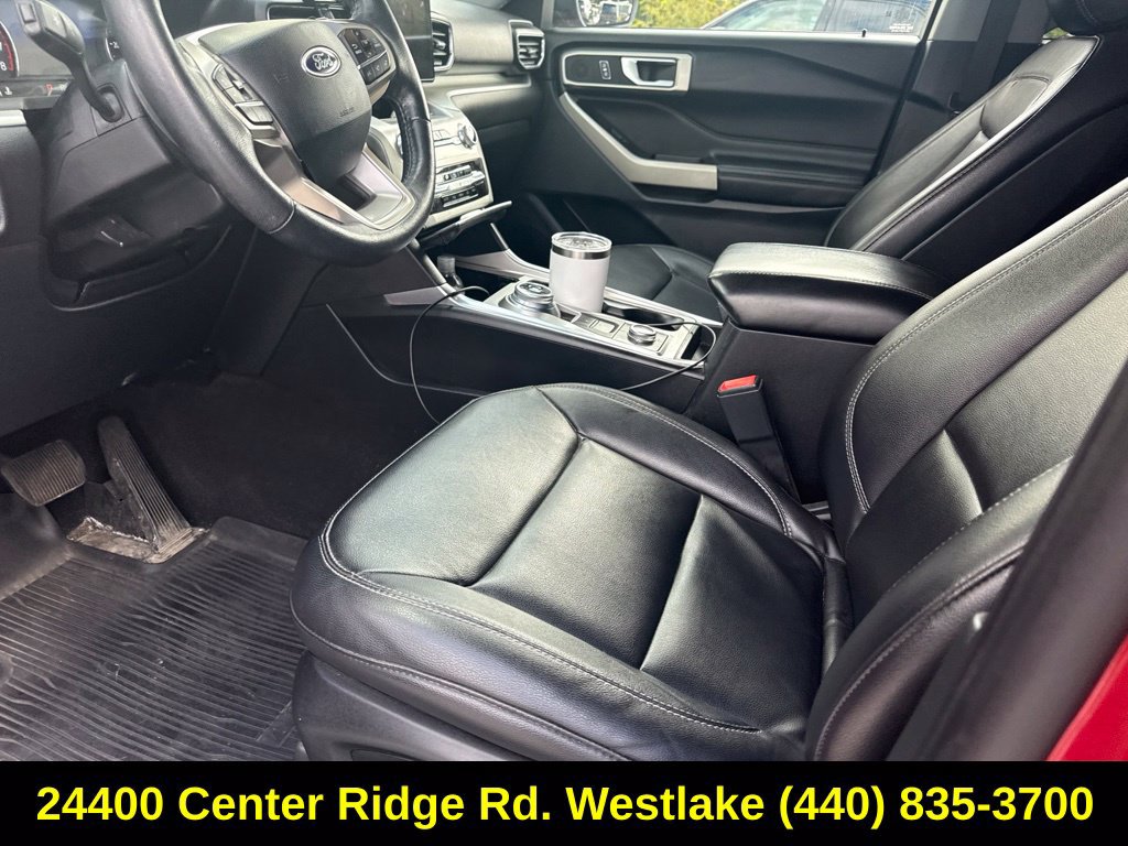 Used 2020 Ford Explorer XLT w/ Equipment Group 202A AWD/4WD image 19
