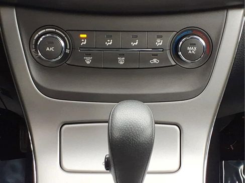 Used 2013 Nissan Sentra S FWD image 25