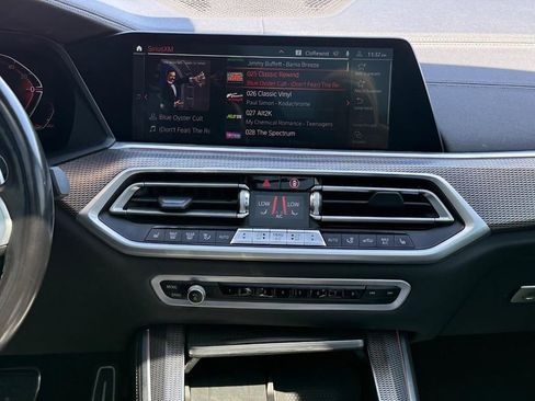 Used 2022 BMW X5 xDrive40i w/ M Sport Package image 12