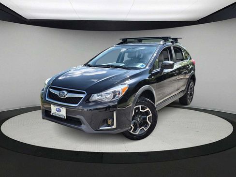 Used 2017 Subaru Crosstrek 2.0i Premium AWD/4WD image 1