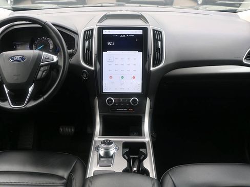 Used 2024 Ford Edge SEL AWD/4WD image 16