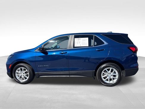 Used 2022 Chevrolet Equinox LT FWD image 2