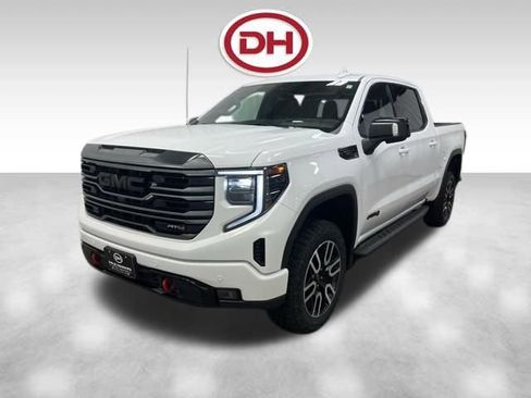 Used 2024 GMC Sierra 1500 AT4 w/ Technology Package image 7