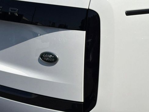 Used 2023 Land Rover Range Rover Long Wheelbase SE AWD/4WD image 23