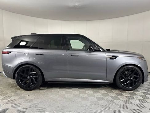 Used 2023 Land Rover Range Rover Sport SE Dynamic image 8
