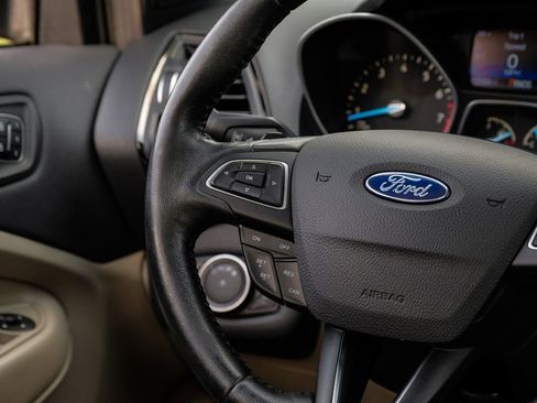 Used 2017 Ford Escape Titanium w/ Equipment Group 301A FWD image 21