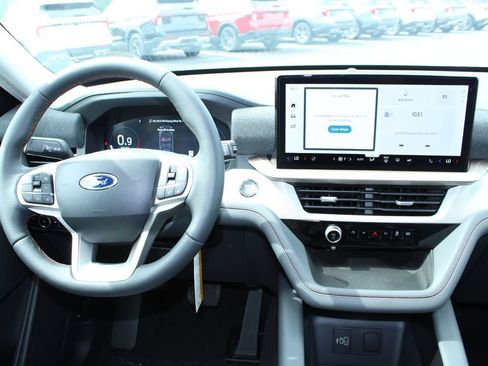 New 2026 Ford Explorer Active w/ Active Comfort Package AWD/4WD image 25