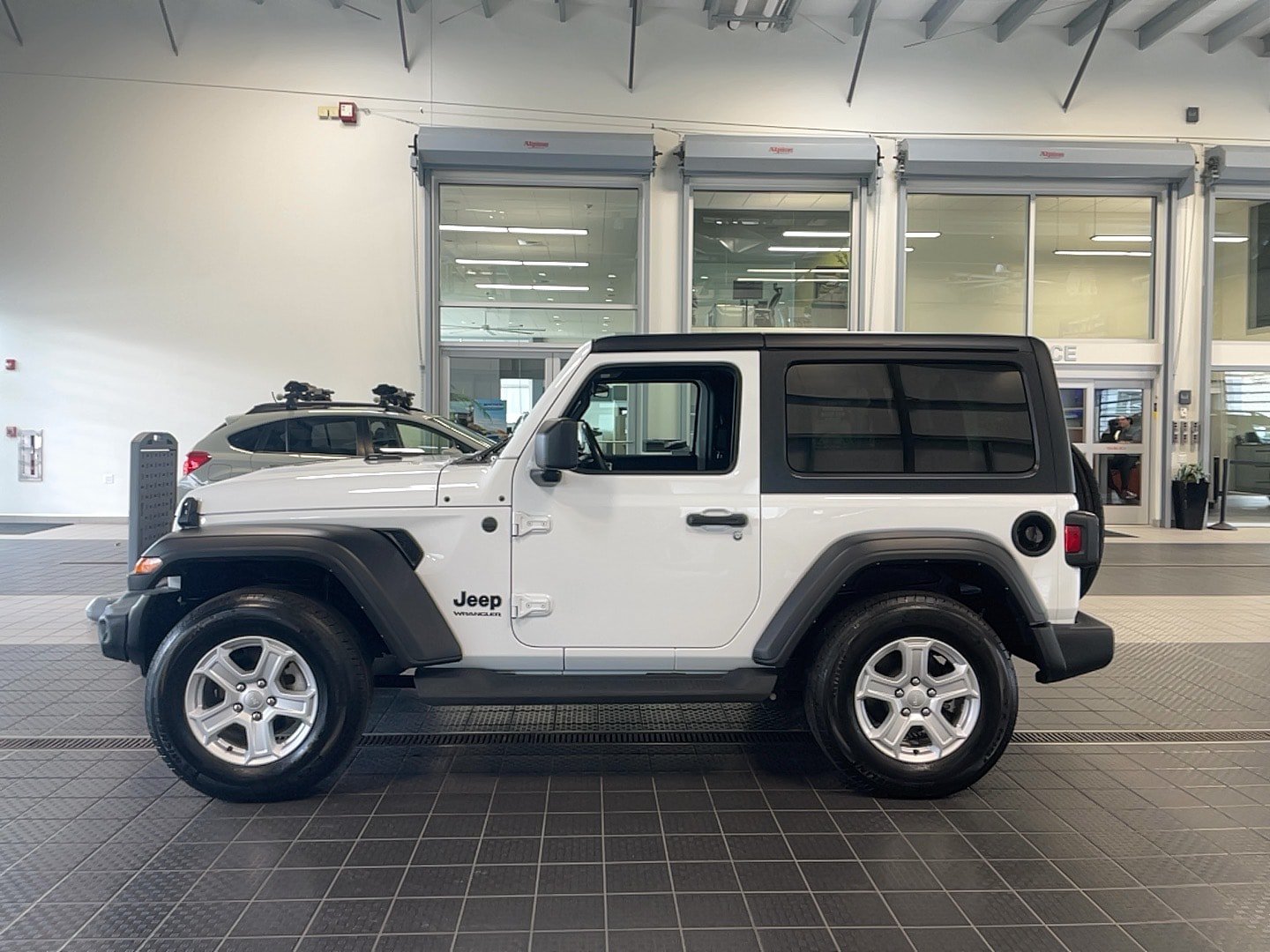 Used 2022 Jeep Wrangler Sport AWD/4WD image 5