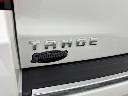 Used 2018 Chevrolet Tahoe Premier AWD/4WD image 13
