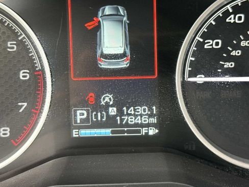 Certified 2023 Subaru Forester Premium AWD/4WD image 40