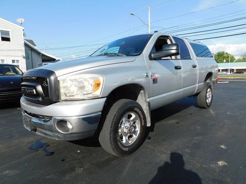 Used 2008 Dodge Ram 2500 Truck SLT w/ Popular Equipment Group AWD/4WD image 3