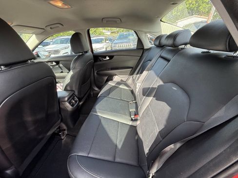 Used 2019 Kia Forte EX image 9