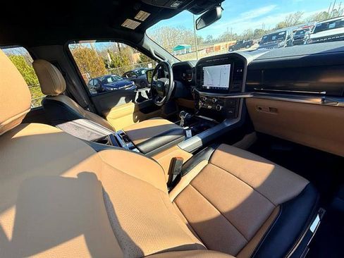 Used 2022 Ford F150 Lariat w/ Equipment Group 502A High image 24