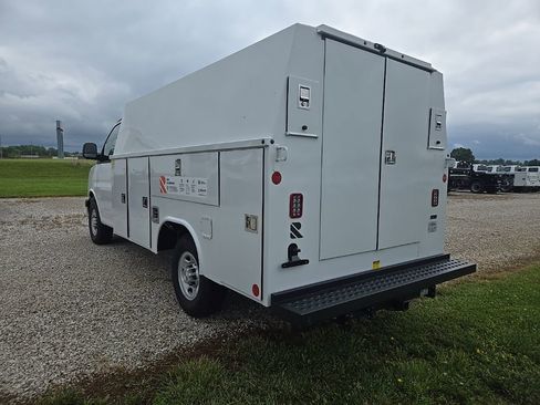 New 2025 Chevrolet Express 3500 w/ Power Convenience Package image 3